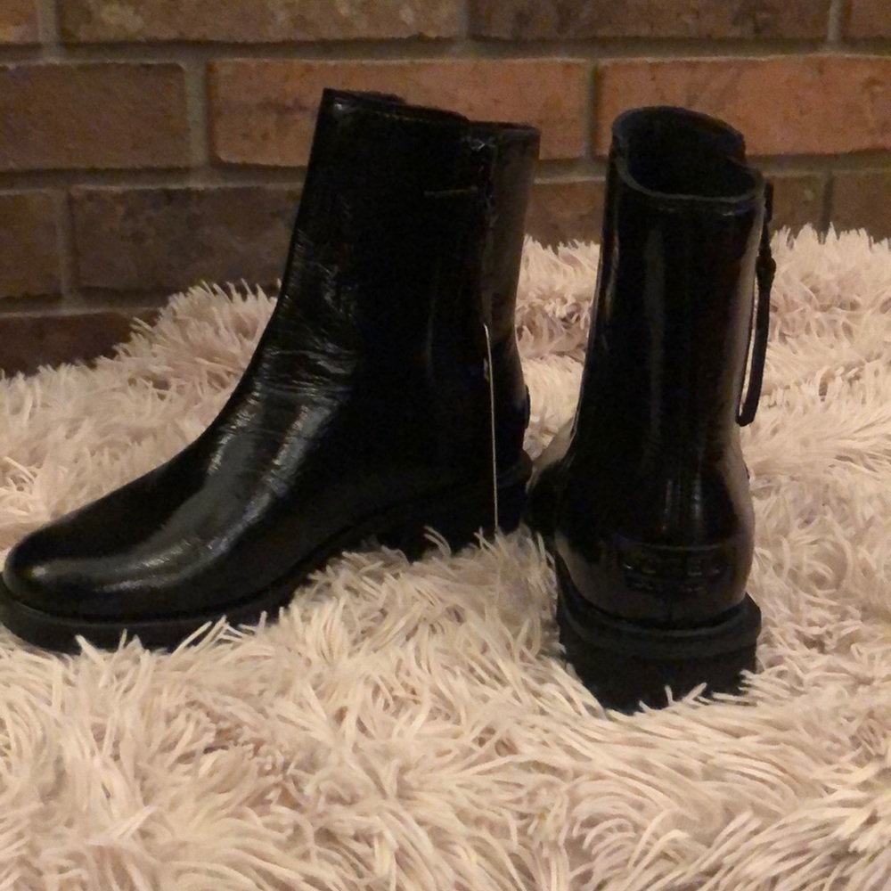 Sorel boots size 6